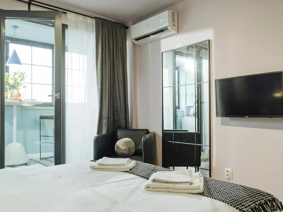Apartment Cloud 8 Studio - 180 View Bucharest