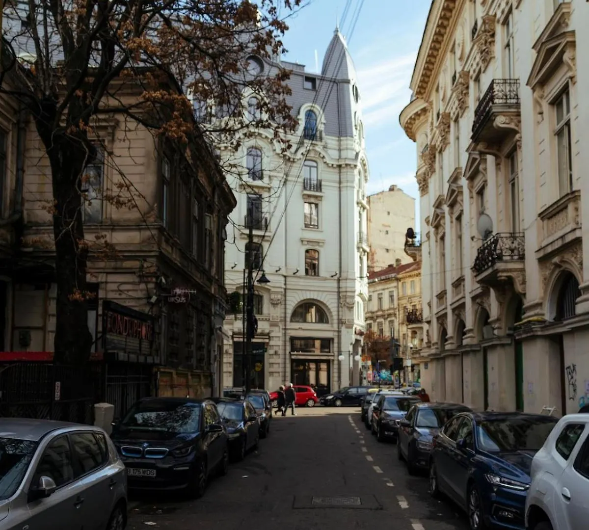 Cloud 8 Studio - 180 View Bucharest 0*,